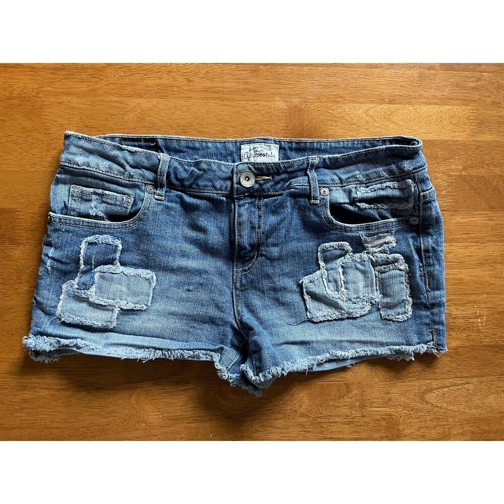 Aēropostale grunge jean shorts